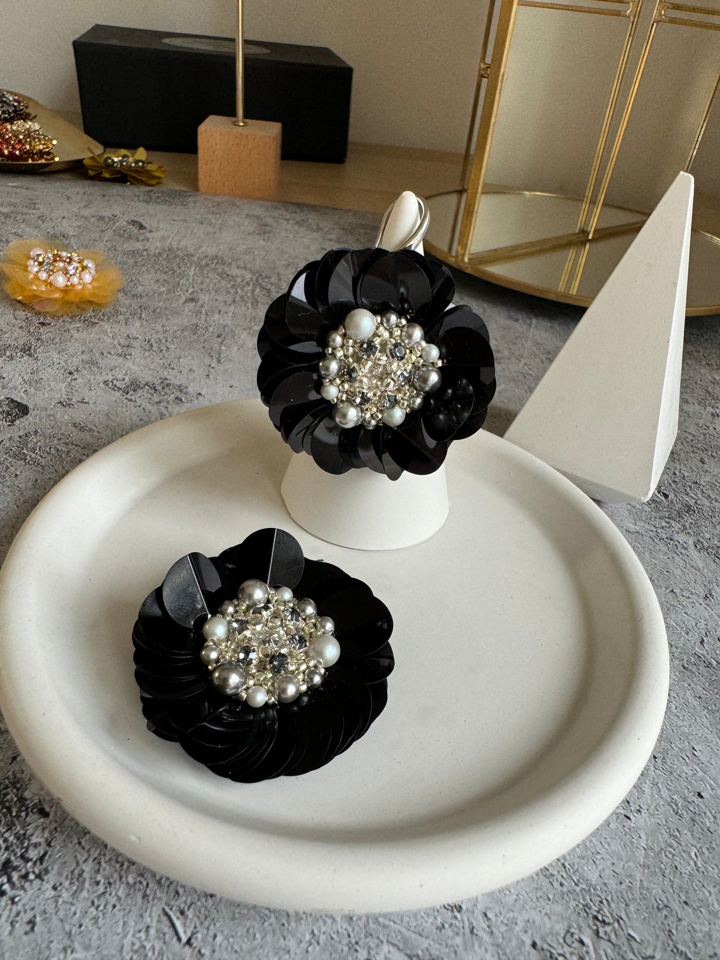 Flower earrings