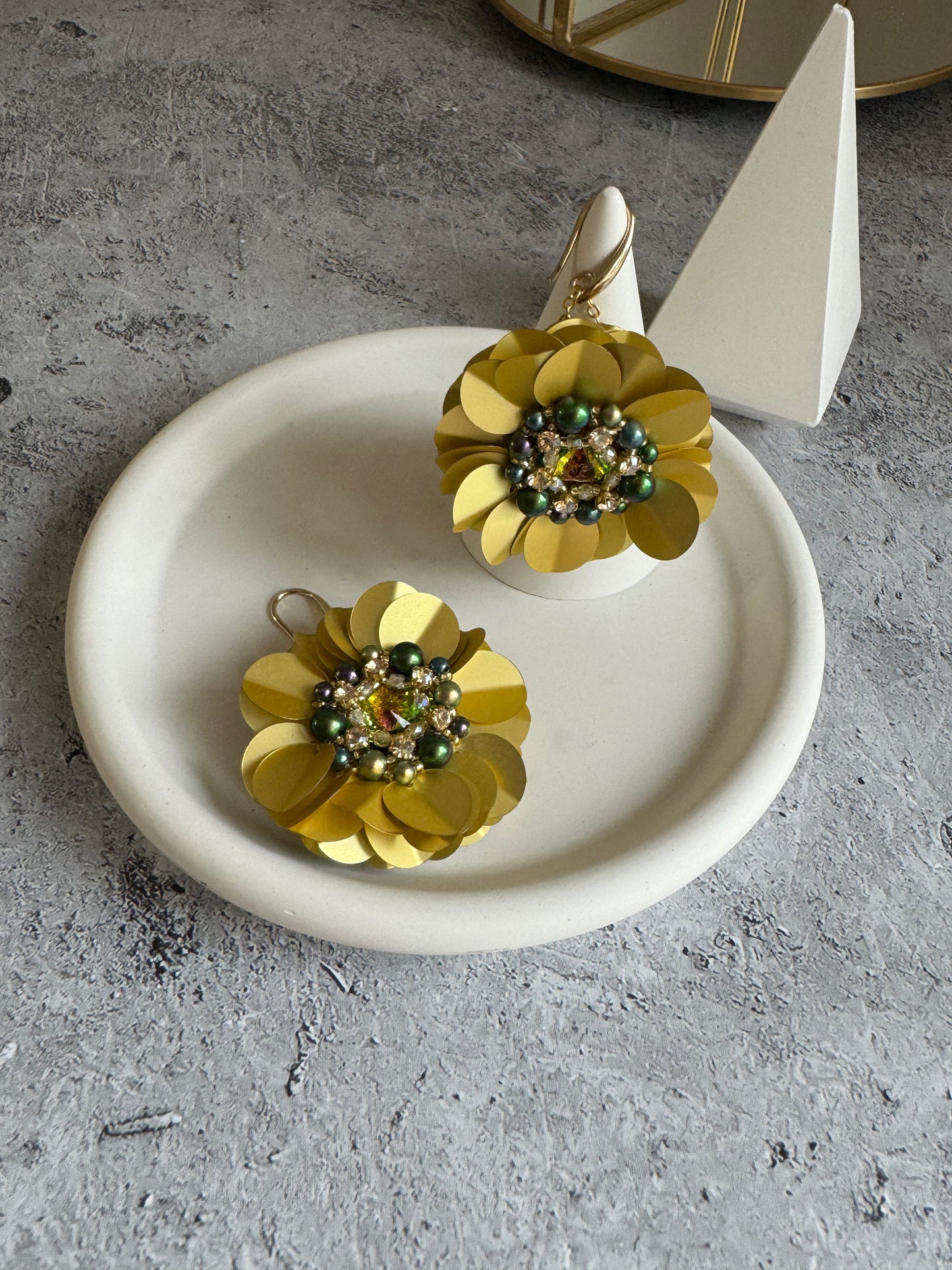 Flower earrings