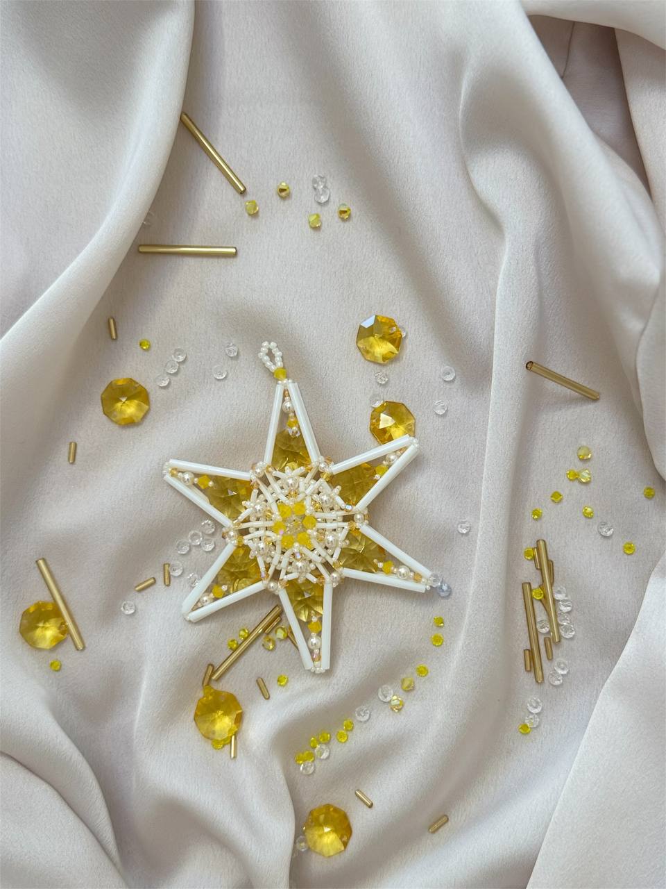 Aurora Star Christmas tree decoration